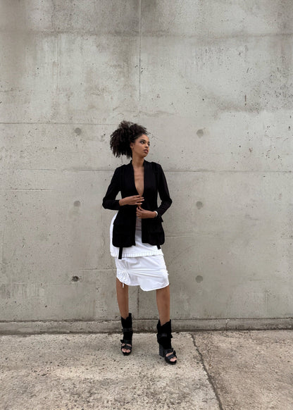 Blazer noir asymétrique à sangles